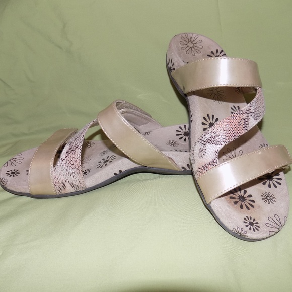 vionic jodie sandals